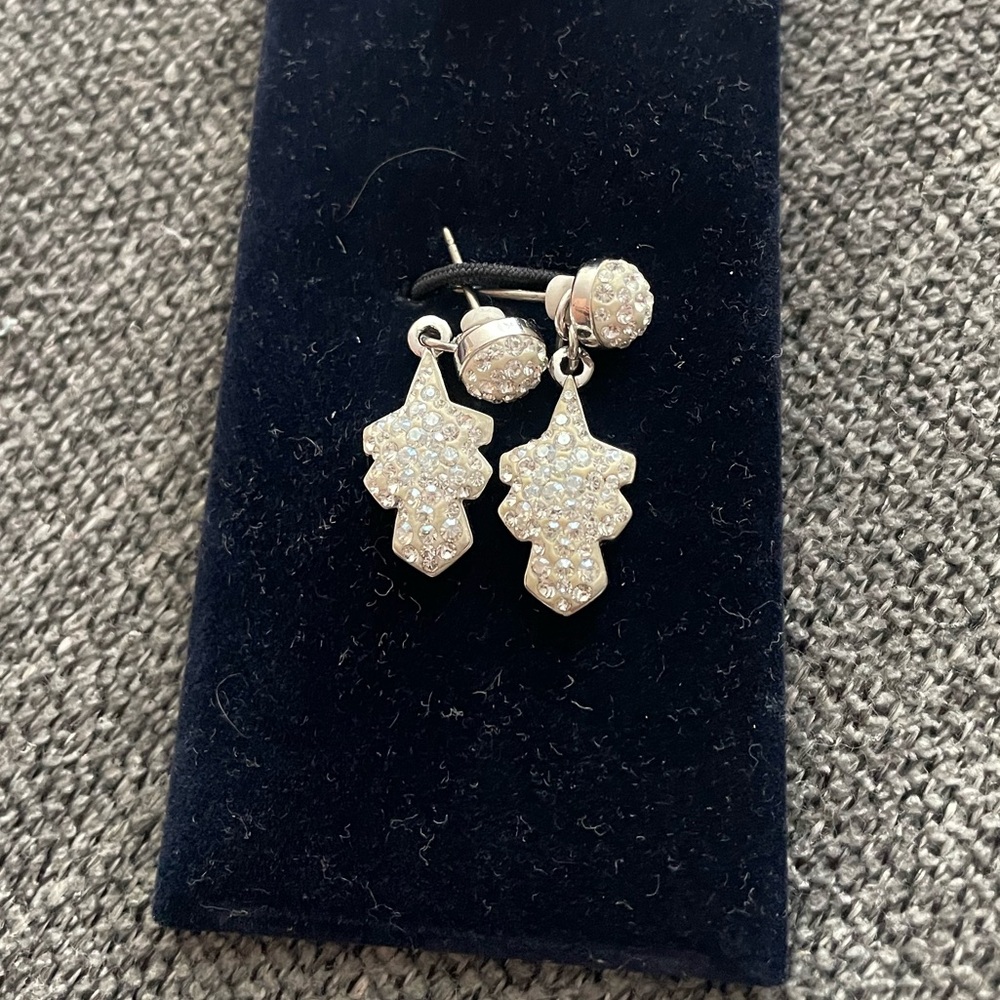 Swarovski Dangle Earrings White/Silver